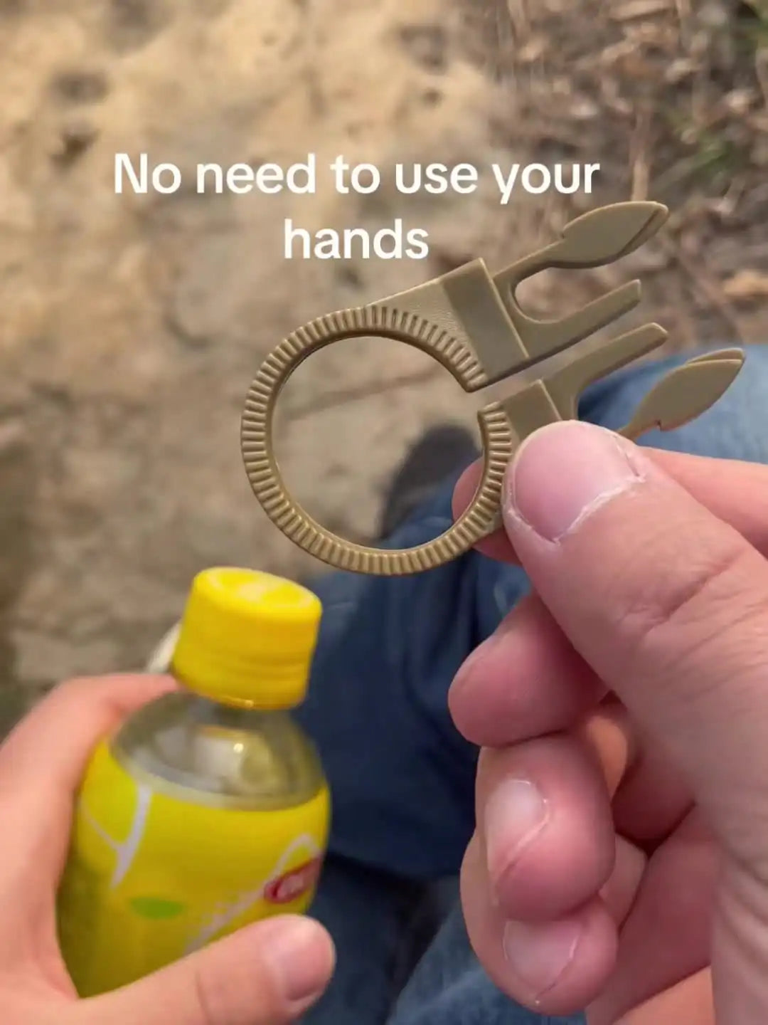 Outdoor Hiking Carabiner Water Bottle Carrier Clips For Camping